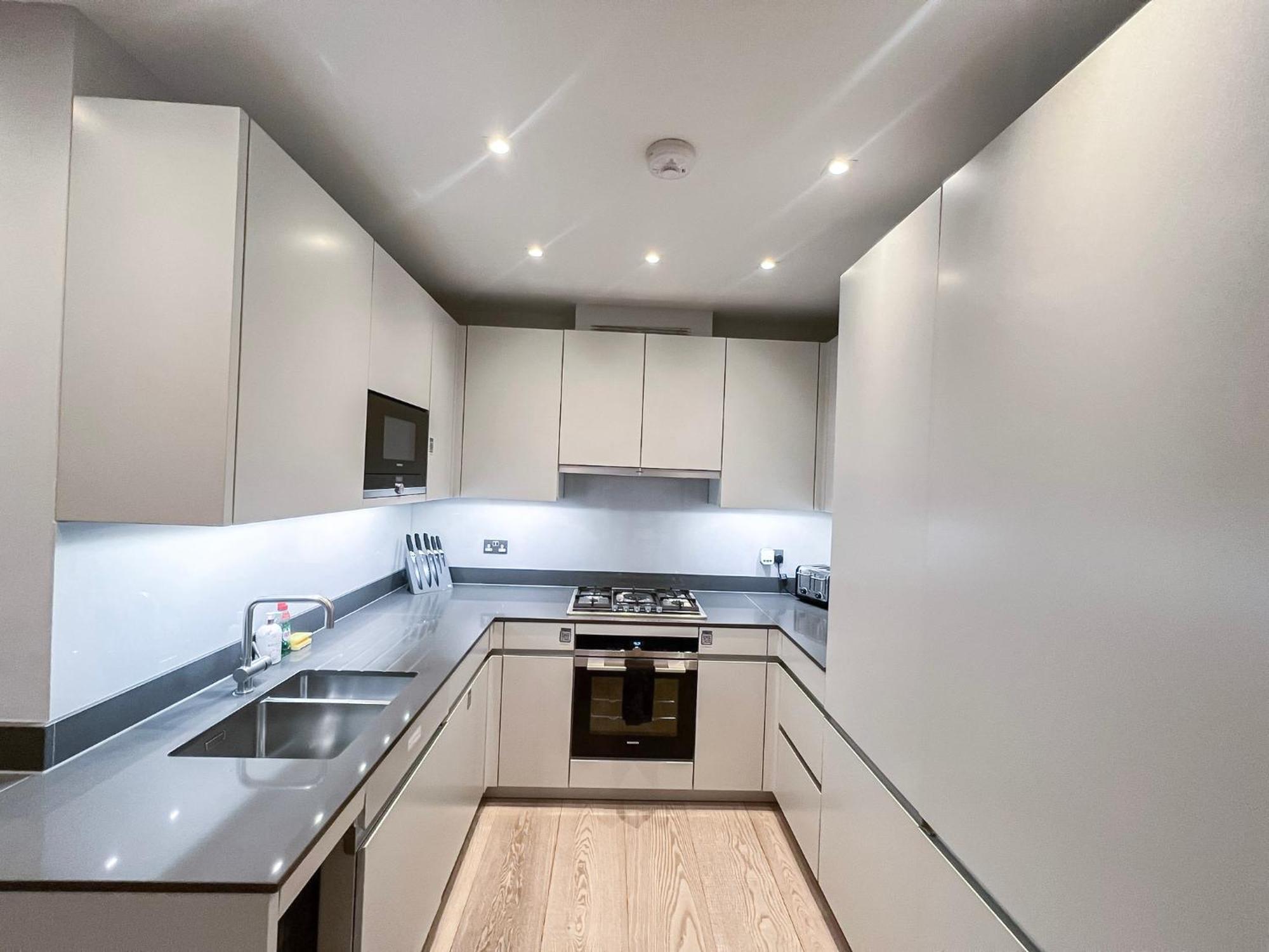 Posh 3 Bedroom Flat With Terrace And Indoor Fireplace In Mayfair, Near Hyde Park Londyn Zewnętrze zdjęcie